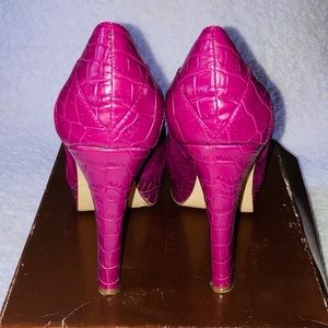 Audrey Brooke suede pumps